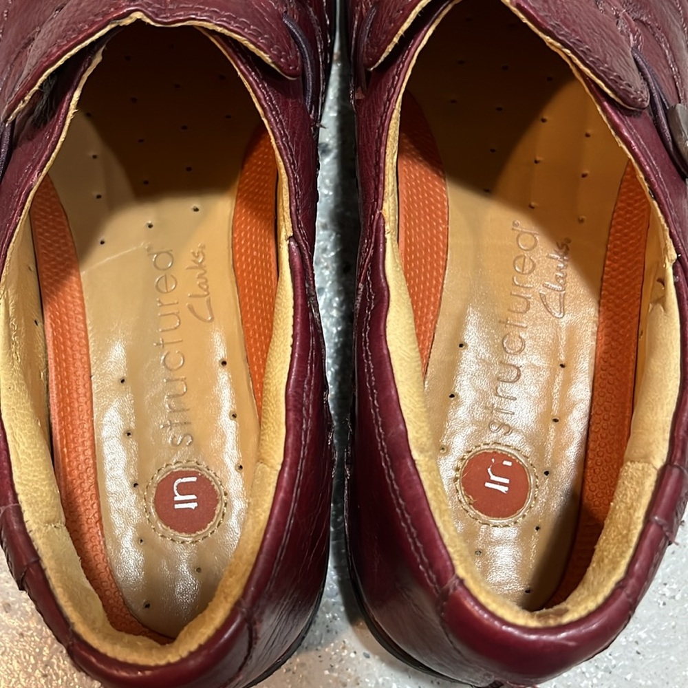 Unstructured Clarks Un.Loop Leather Loafers Burgu… - image 6